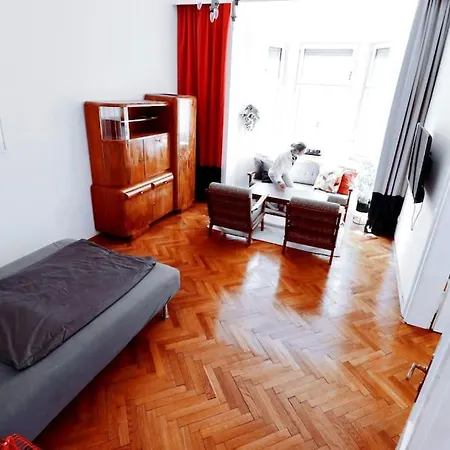 Apartment Grosses, Helles Vintage Mit Parkplatz *