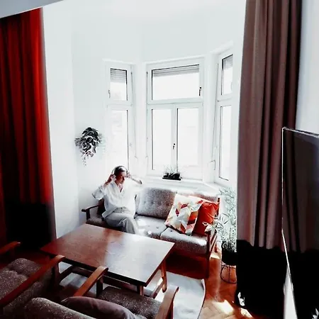 Apartment Grosses, Helles Vintage Mit Parkplatz *