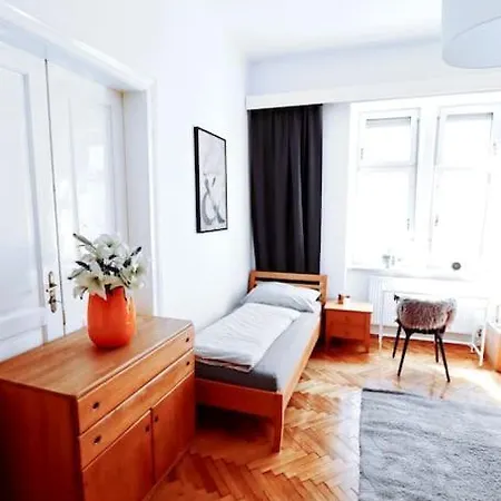 Apartment Grosses, Helles Vintage Mit Parkplatz Innsbruck