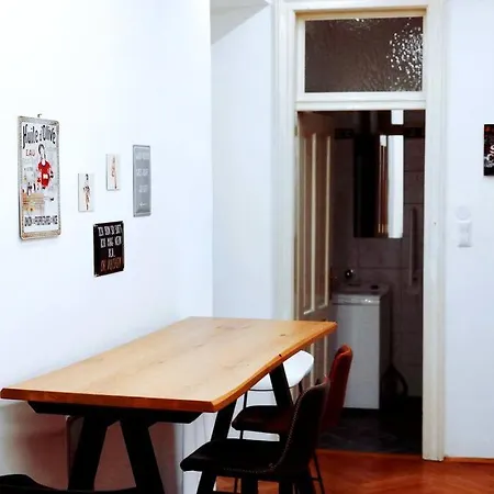 Grosses, Helles Vintage Mit Parkplatz Apartment *